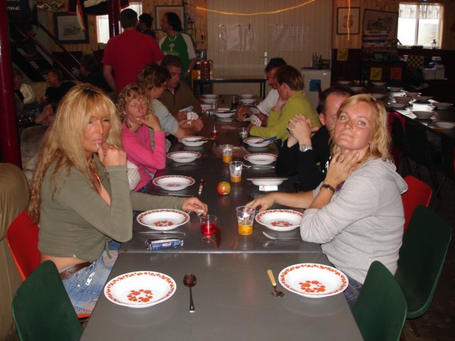 2006HWK 107.jpg